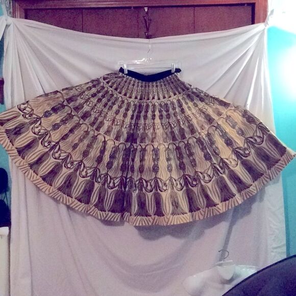 RARE VTG 1950s paper skirt with tassel design HP🥳 - Picture 1 of 8